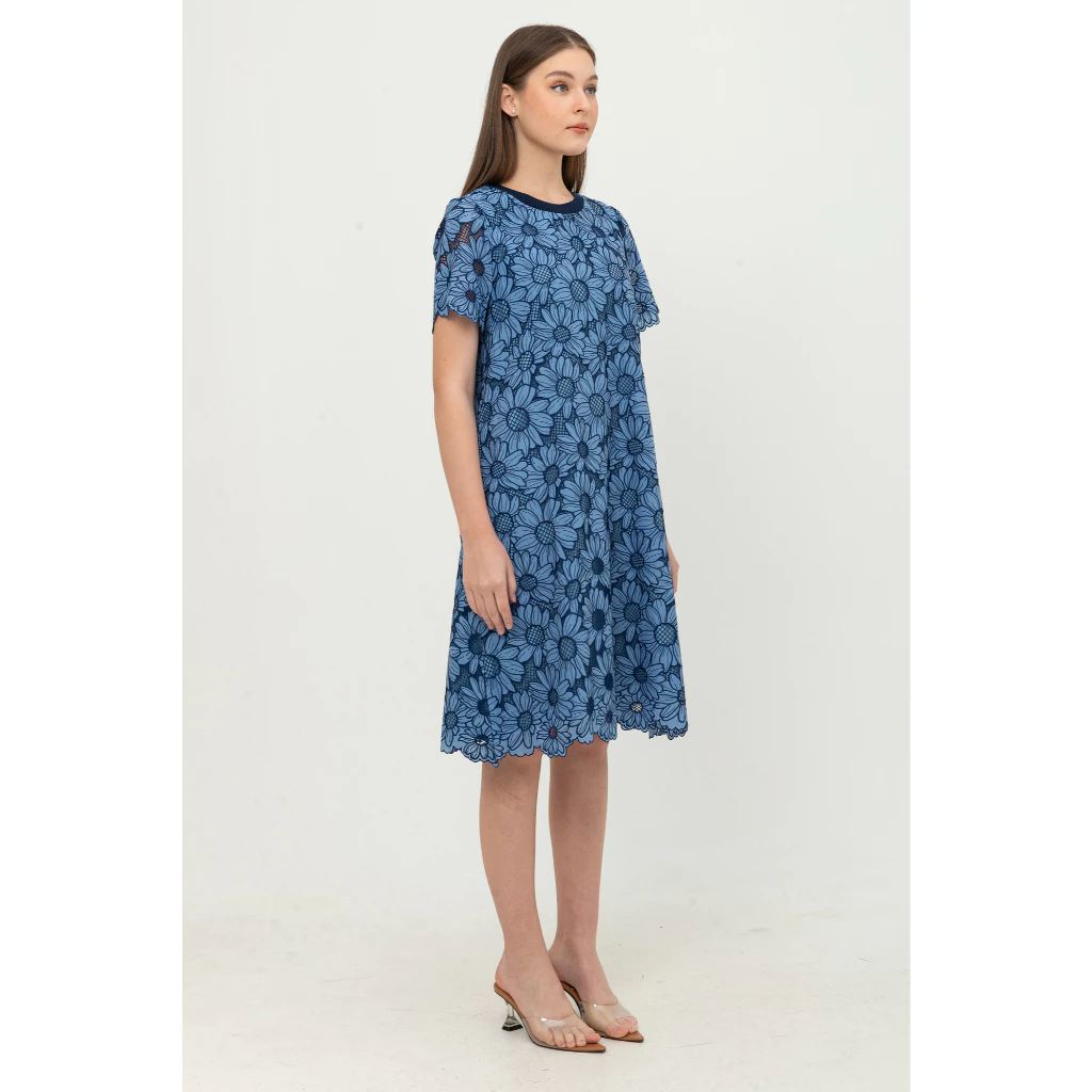 Dress thumbnail 3