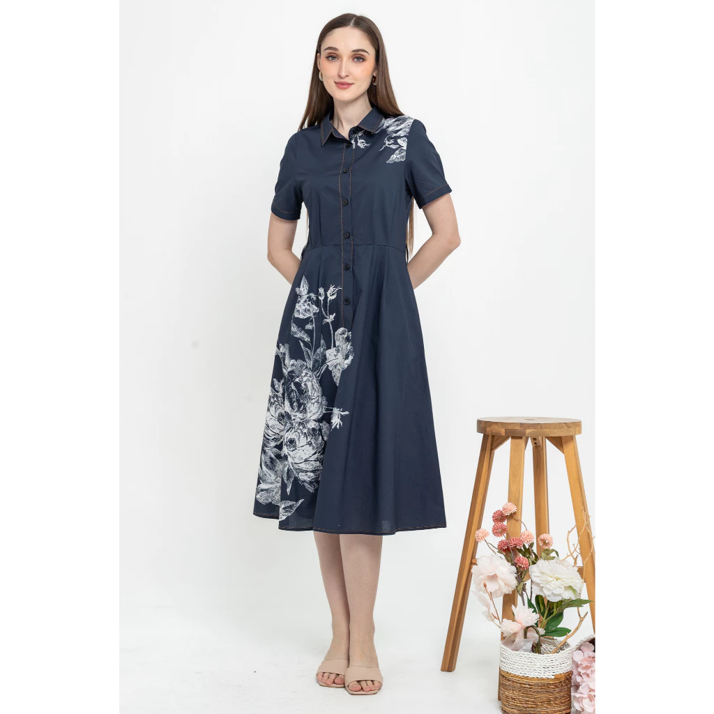 Dress thumbnail 3