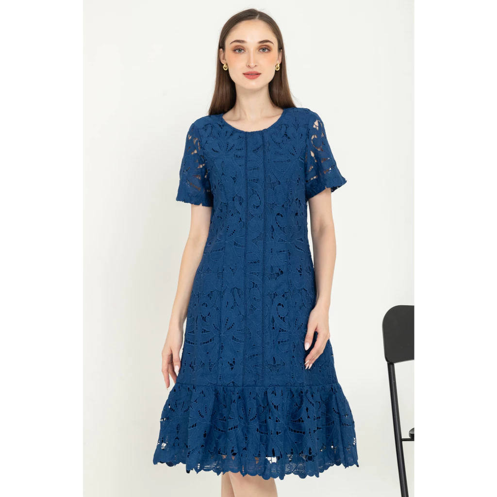 Dress thumbnail 3