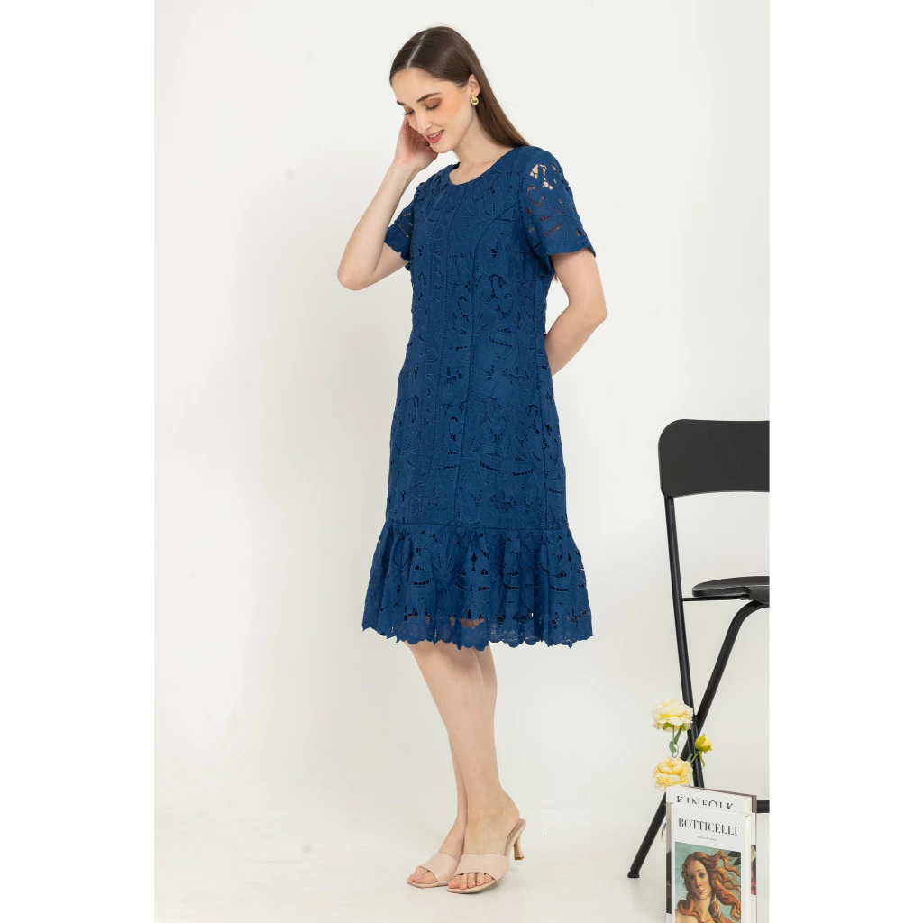 Dress thumbnail 5