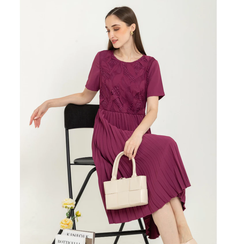 Dress thumbnail 2